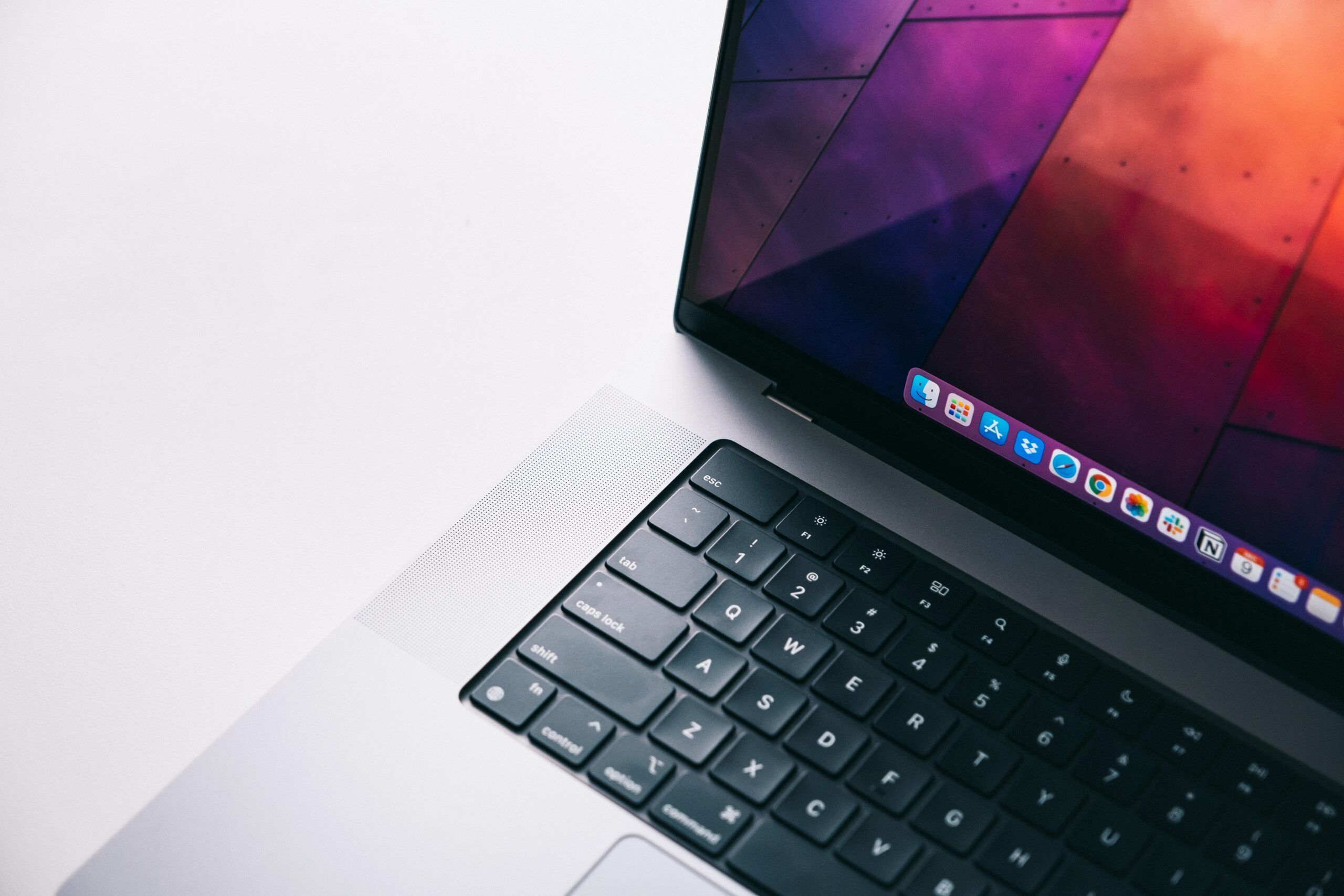 لپتاپ MacBook Pro