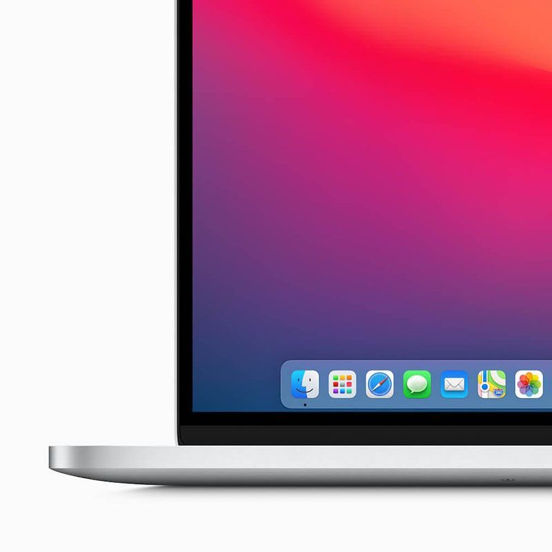 نمای نزدیک از مک بوک پرو مجهز به macOS Big Sur