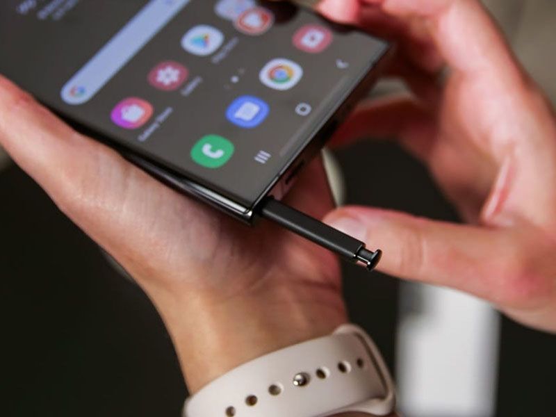 محفظه قرارگیری قلم اس پن در بدنه Galaxy S22 Ultra