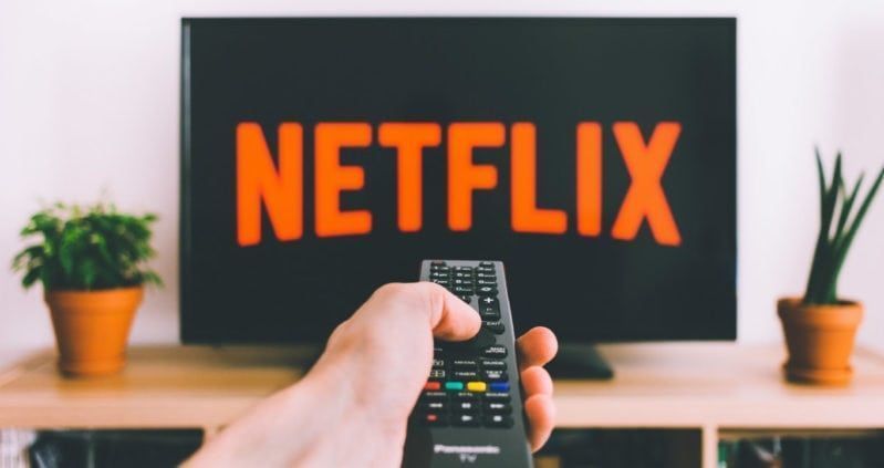 سرویس نتفلیکس چیست و خرید اشتراک netflix