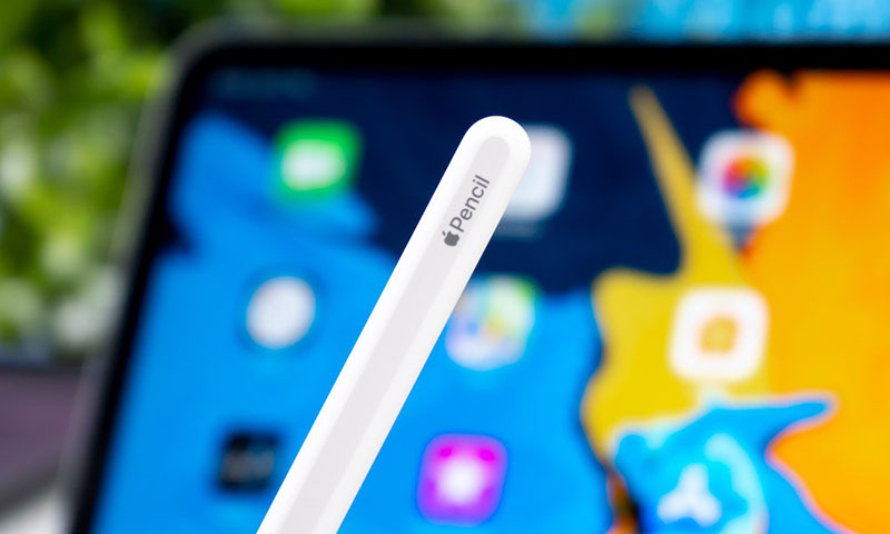نمایی از قلم Apple Pencil