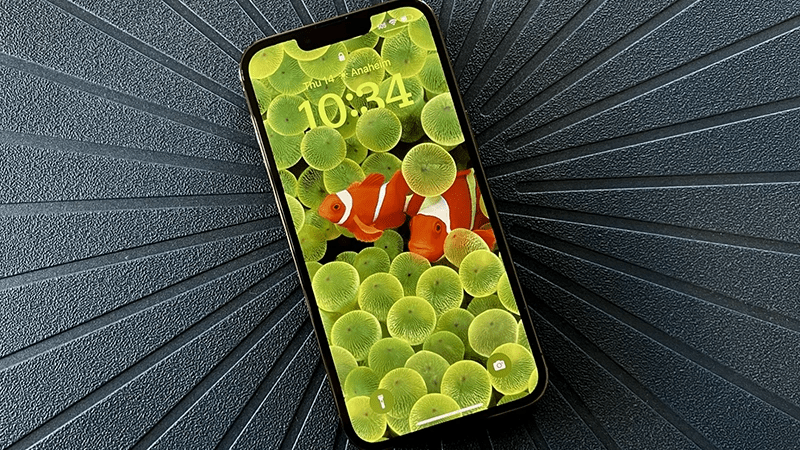 نمایی از iOS 16 به همراه بکگراند جدید اما نوستالژیک
