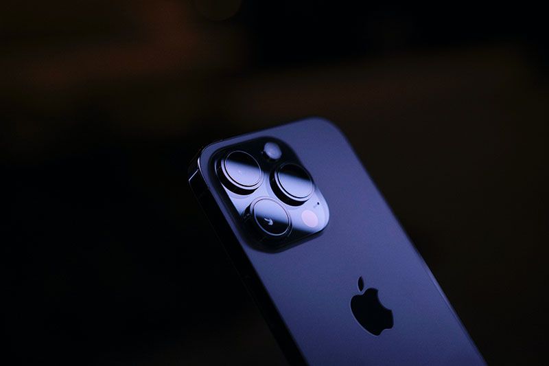 تصویری نزدیک از دوربین‌های iPhone 14 Pro
